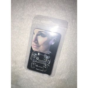 ** Faux Diamond Light Up Earrings  **